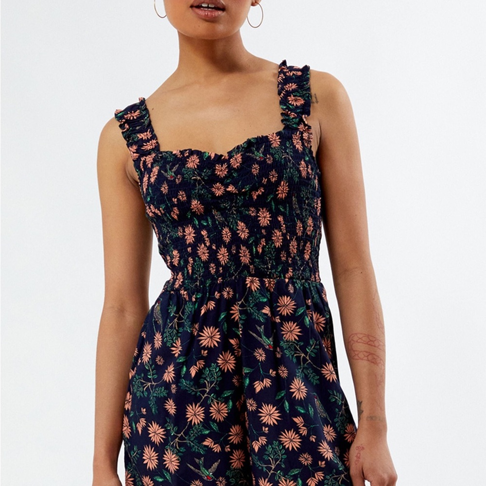 Ray Romper from RVCA NWT in M/10 - Picture 1 of 6